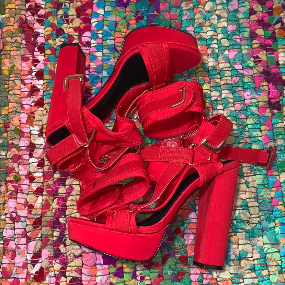 Red Heels ✨